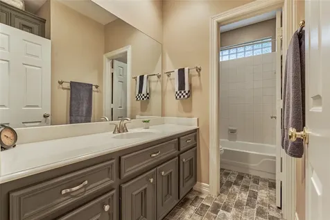33 Winthrop Harbor N Montgomery TX 77356