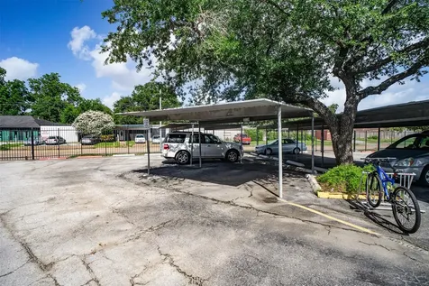11525 Burdine Street 403 Houston TX 77035