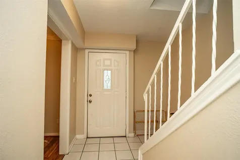 11525 Burdine Street 403 Houston TX 77035