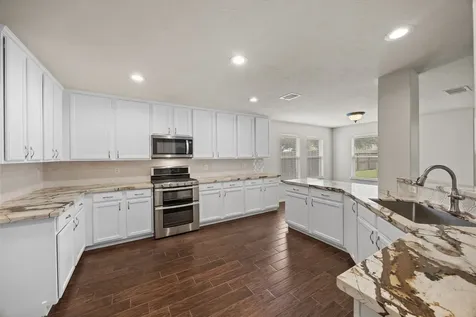 3806 Parry Field Court Pearland TX 77584