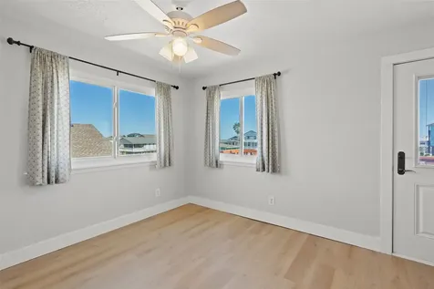 4034 Reeves Drive Galveston TX 77554