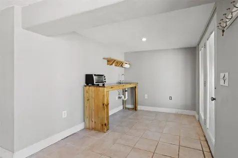 4034 Reeves Drive Galveston TX 77554