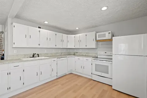 4034 Reeves Drive Galveston TX 77554