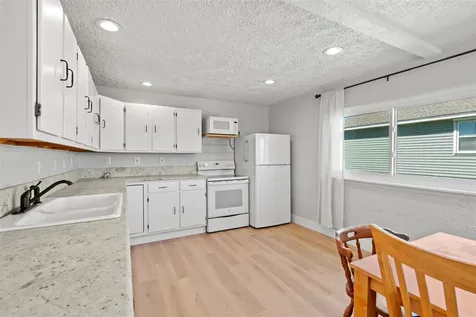 4034 Reeves Drive Galveston TX 77554