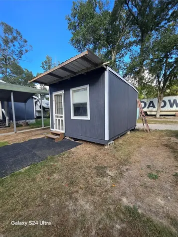 19934 Lowe New Caney TX 77357