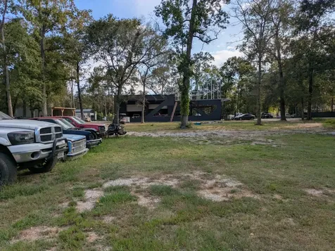 19934 Lowe New Caney TX 77357