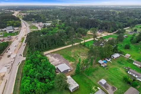1617 Belle Terre Drive Huffman TX 77336