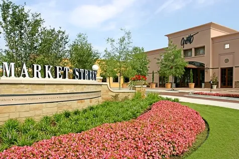 110 N Valley Oaks Circle The Woodlands TX 77382
