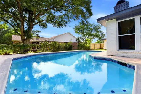 621 W Castle Harbour Drive Friendswood TX 77546