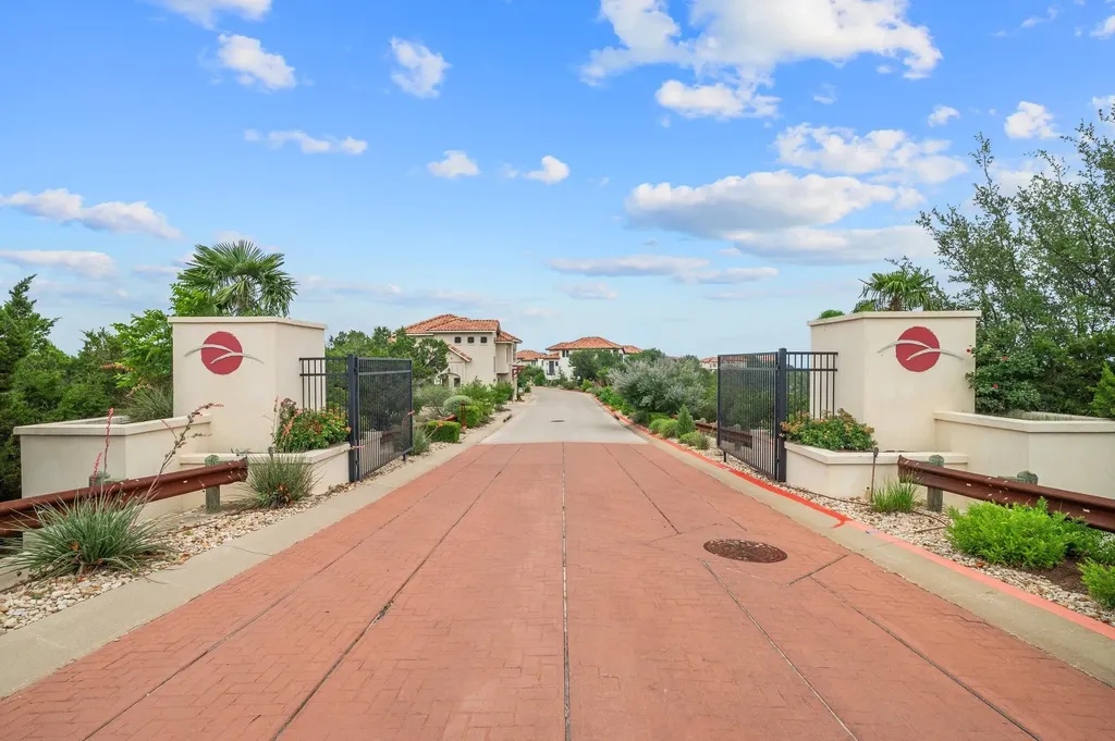 409 Rose Branch Way 21 Austin TX 78738