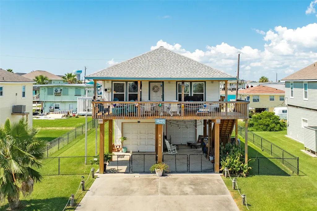 4114 Navarro Drive Galveston TX 77554