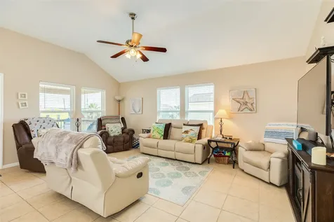 4114 Navarro Drive Galveston TX 77554