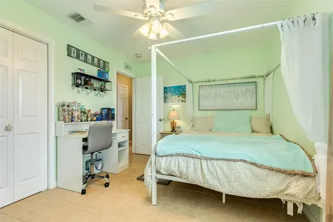 4114 Navarro Drive Galveston TX 77554