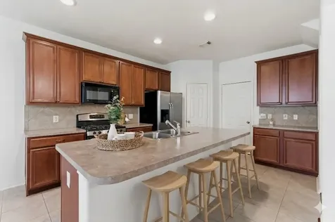 19 Aquiline Oaks Place The Woodlands TX 77382