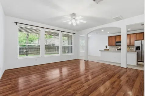 19 Aquiline Oaks Place The Woodlands TX 77382