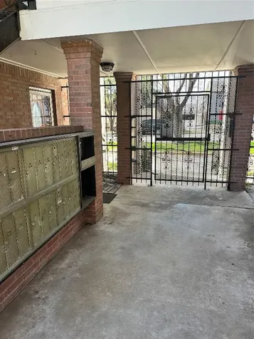 2711 Briarhurst Drive 3 Houston TX 77057