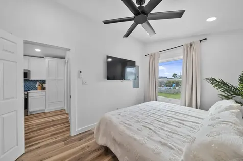 16708 Cabeza De Vaca Jamaica Beach TX 77554