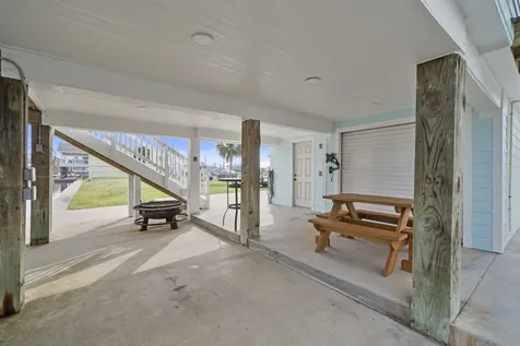 16708 Cabeza De Vaca Jamaica Beach TX 77554