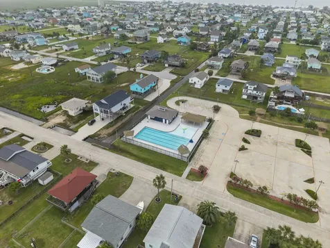 16708 Cabeza De Vaca Jamaica Beach TX 77554