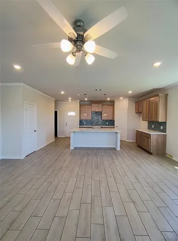604 Fairfield Street E Shoreacres TX 77571