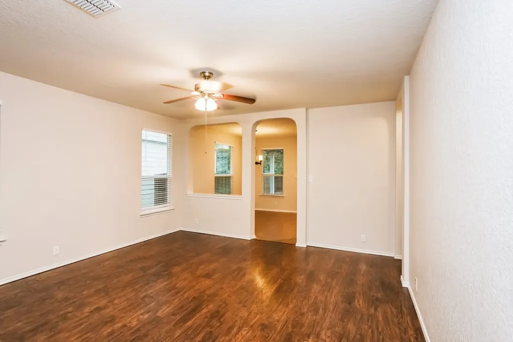 180 Reeves Garden San Antonio TX 78253