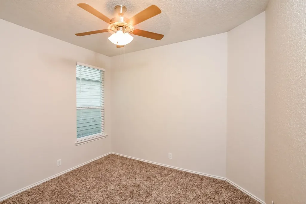 180 Reeves Garden San Antonio TX 78253
