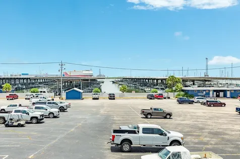 921 Marine Drive 105 Galveston TX 77550