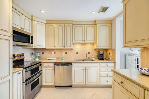 921 Marine Drive 105 Galveston TX 77550