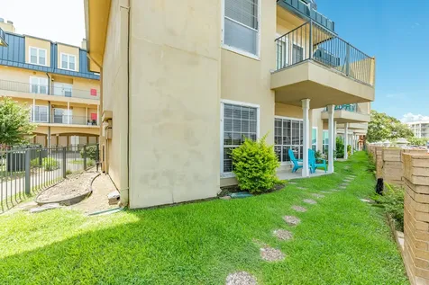 921 Marine Drive 105 Galveston TX 77550