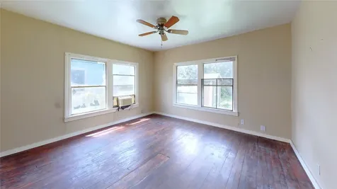 4921 Kashmere Street Houston TX 77026
