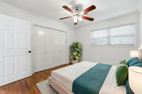 1320 Woodvine Drive Houston TX 77055