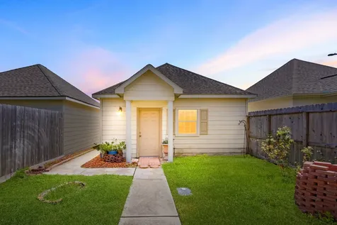 1811 Leisure Court Pasadena TX 77504