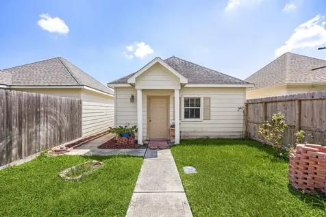 1811 Leisure Court Pasadena TX 77504