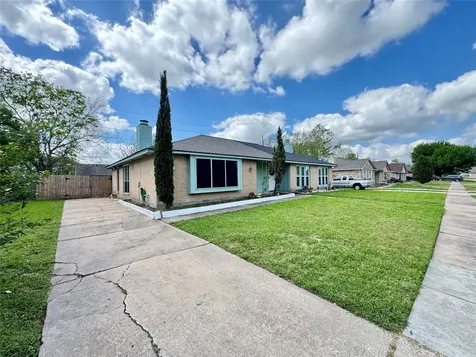 16411 Meadowbrook Farm Road Houston TX 77082