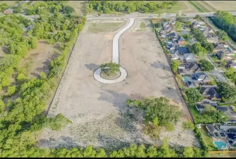 1626 Crown Oaks Court Pearland TX 77581