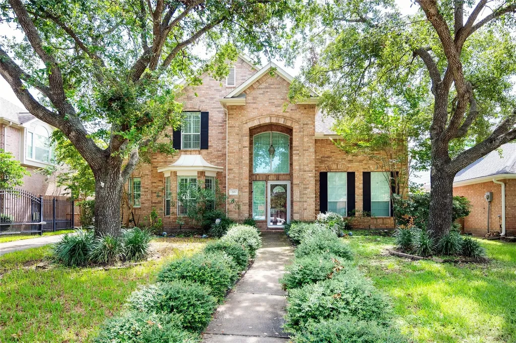 215 Wildmoor Court Houston TX 77094