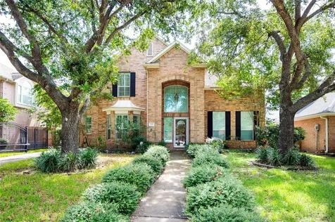 215 Wildmoor Court Houston TX 77094
