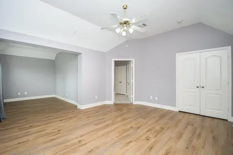 215 Wildmoor Court Houston TX 77094