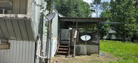 50 County Road 342 Cleveland TX 77327