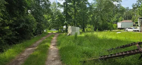 50 County Road 342 Cleveland TX 77327