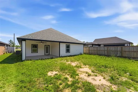 201 Road 51022 Cleveland TX 77327