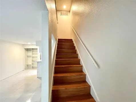 2100 Wilcrest Drive 123 Houston TX 77042