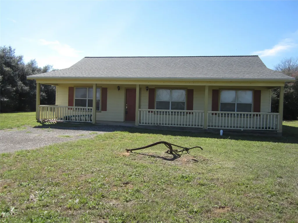20697 Pierceall Road Hempstead TX 77445