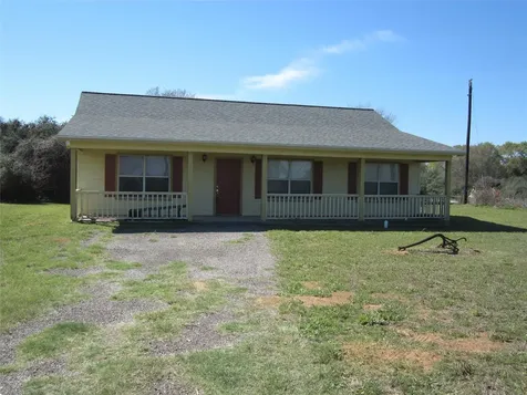 20697 Pierceall Road Hempstead TX 77445