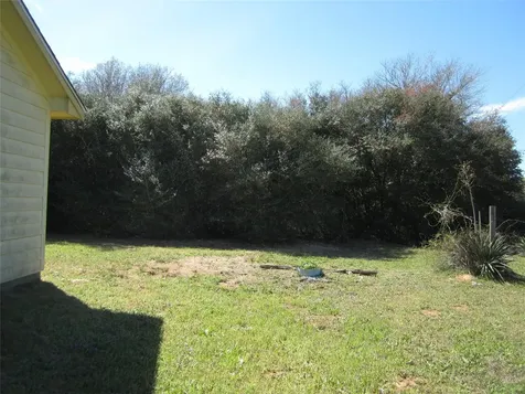20697 Pierceall Road Hempstead TX 77445