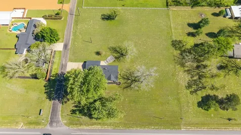 109 Meadowview Street Crockett TX 75835
