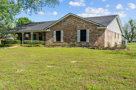 109 Meadowview Street Crockett TX 75835