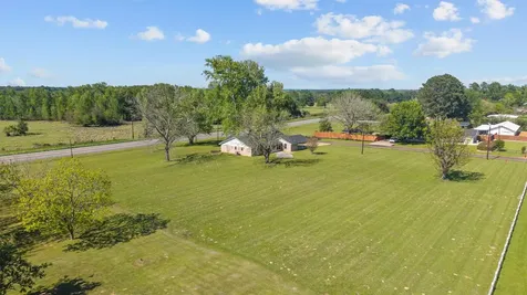 109 Meadowview Street Crockett TX 75835
