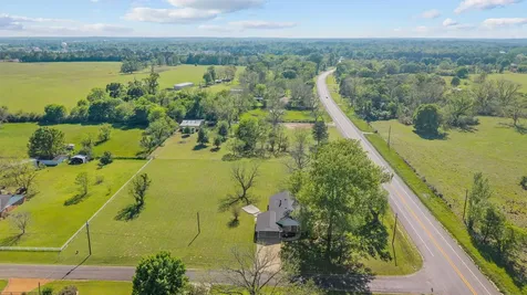109 Meadowview Street Crockett TX 75835