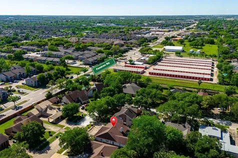 11906 Pepperdine Lane Houston TX 77071
